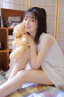 不知火舞与三个小孩